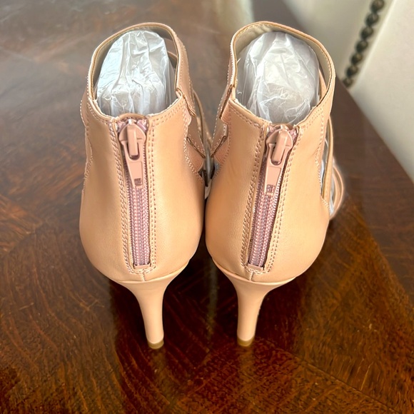 LifeStride Mallie, Blush Vinci size 8 wide, 3” heel, pump new in box. - Picture 4 of 6